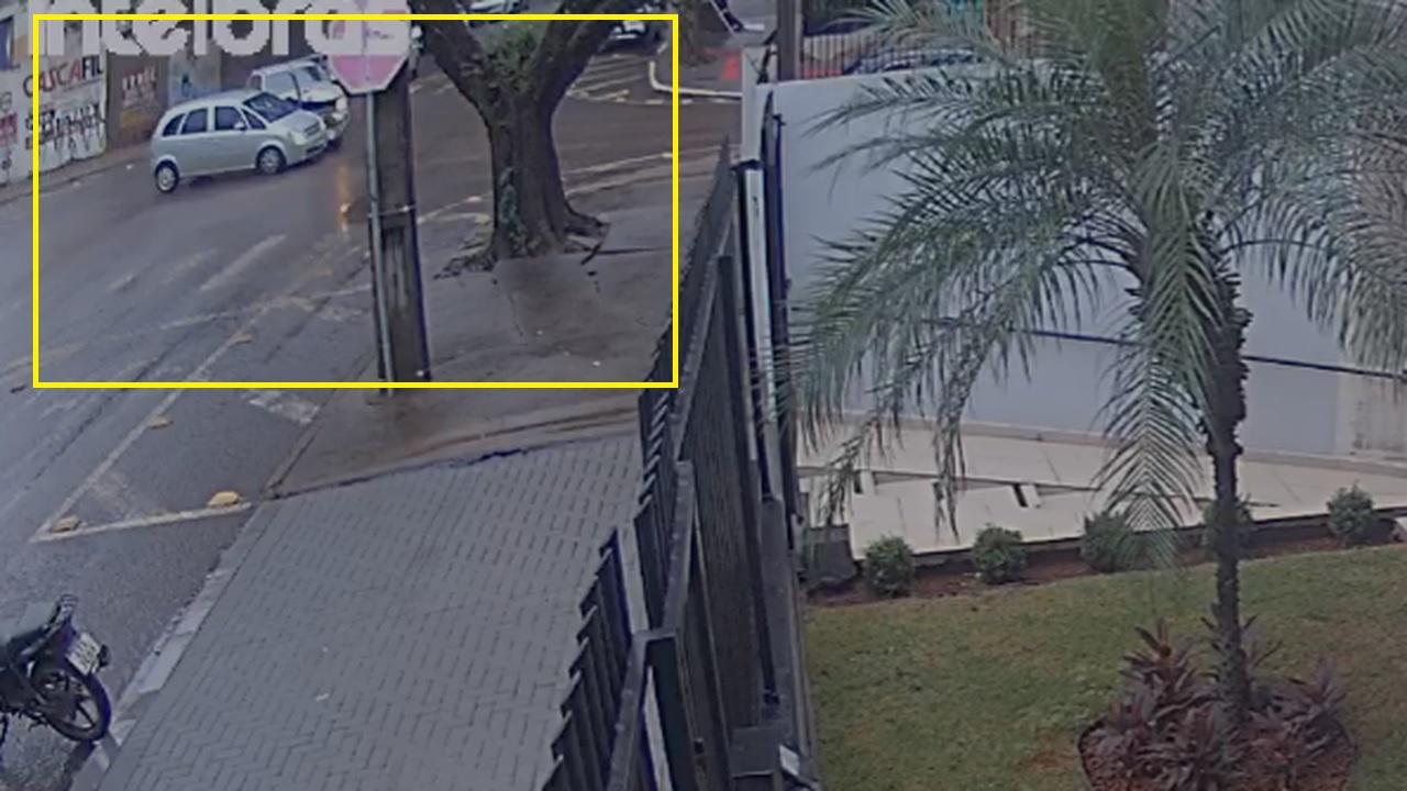 Câmera registra acidente que deixou mulher ferida no Centro