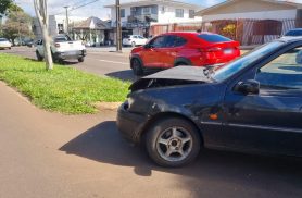 Fiesta e Strada se envolvem em acidente de trânsito na Avenida Rocha Pombo