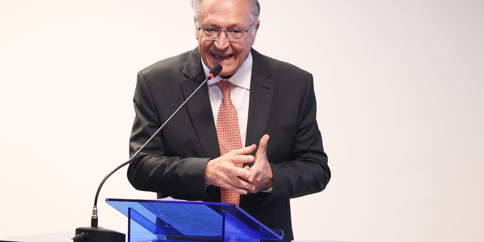 Imagem referente a Governo vai defender retomada de obras da Transordestina junto ao TCU