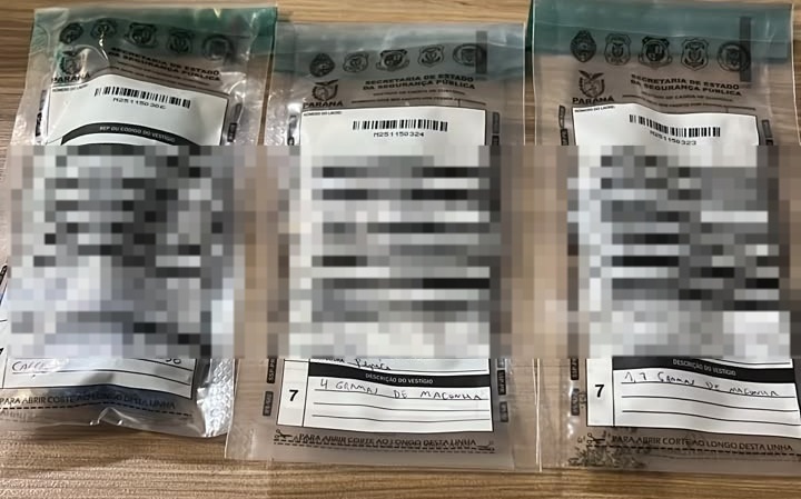 Usuários são flagrados com 1,7 g, 4,2 g e 24 g de maconha no Centro de Cascavel Imagem referente a Usuários são flagrados com 1,7 g, 4,2 g e 24 g de maconha no Centro de Cascavel