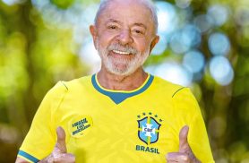 Lula pede para seleção do Brasil “jogar com a alma” na Copa do Mundo