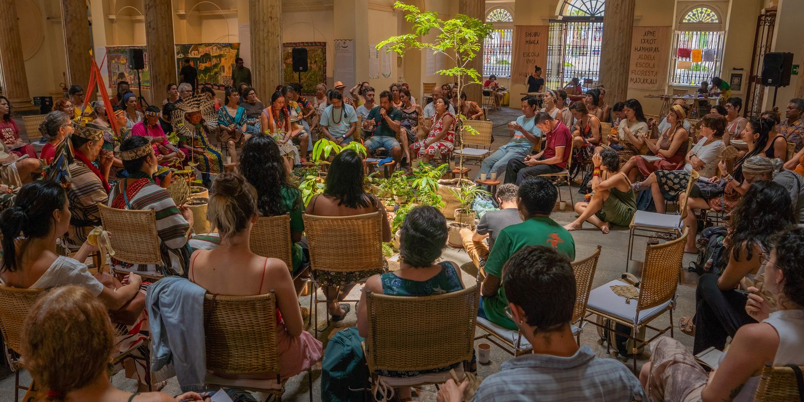Imagem relativa a Mostra em SP celebra arte e modo de aprender indígenas