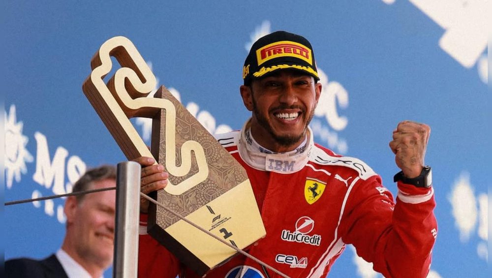F1: Hamilton não segura a emoção ao desencantar com a Ferrari em Barcelona: 'Sonho alcançado' Imagem referente a F1: Hamilton não segura a emoção ao desencantar com a Ferrari em Barcelona: 'Sonho alcançado'