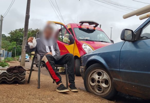 Homem é agredido a pauladas e busca ajuda em residência no Bairro Interlagos