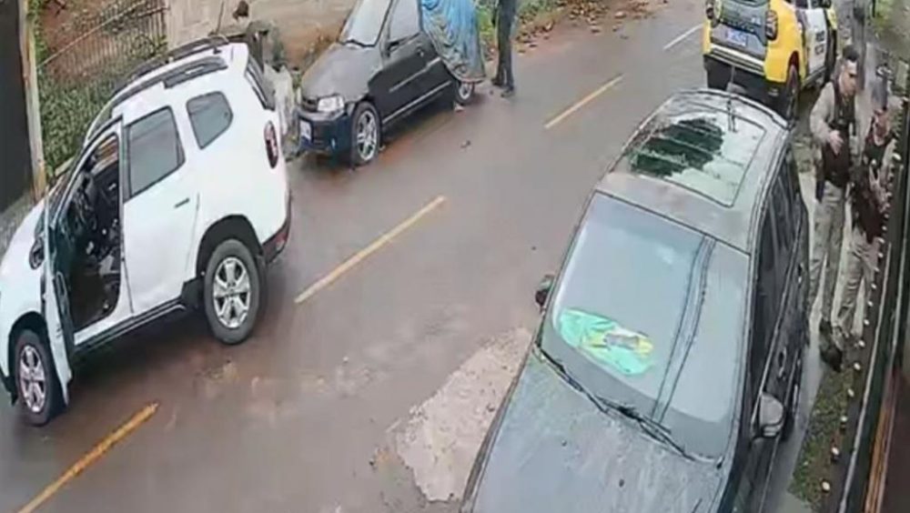 Suspeito de homicídio morre em confronto com a polícia após dois crimes em Palotina Imagem referente a Suspeito de homicídio morre em confronto com a polícia após dois crimes em Palotina