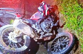 Motorista abandona Fiorino após acidente que deixou motociclista em estado grave
