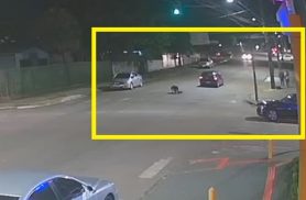 Por outro ângulo: idoso tenta atravessar a rua correndo e é atropelado