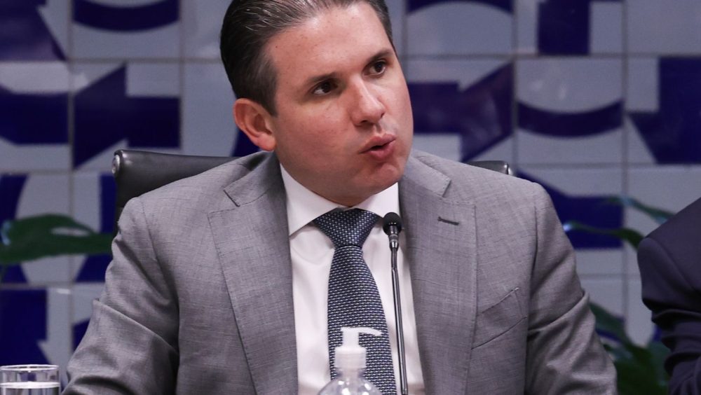 Motta convoca reunião de líderes para votar PL do fim da escala 6x1 Imagem referente a Motta convoca reunião de líderes para votar PL do fim da escala 6x1
