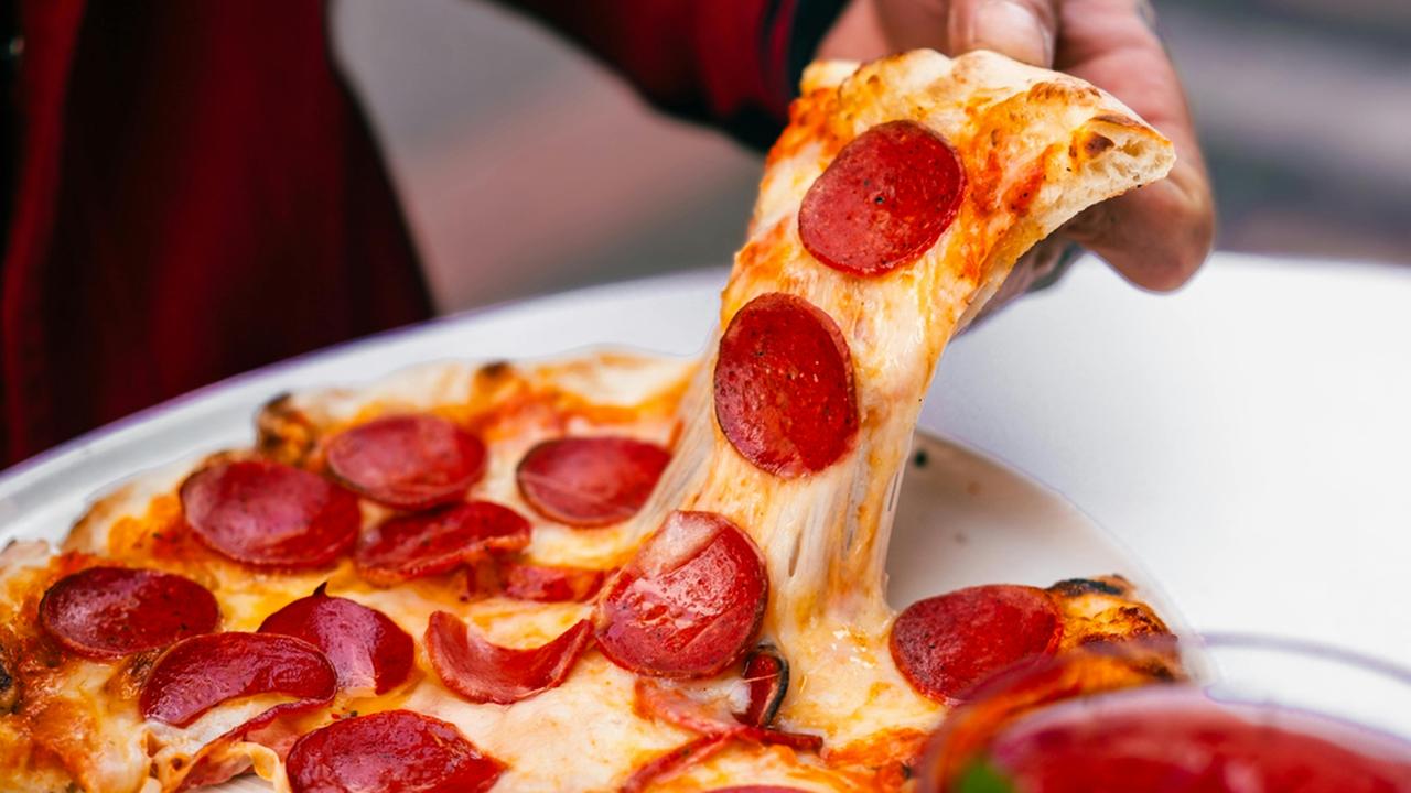 Imagem referente a Bitcoin Pizza Day mostra como o mercado cripto saiu da curiosidade digital para a economia global