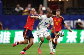 Cabo Verde segura Espanha e estreia em Copas com empate histórico
