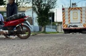 Honda Biz atinge traseira de Toyota Corolla e deixa homem ferido em Santa Helena