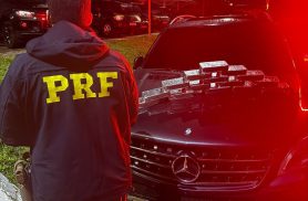 PRF apreende 16 quilos de crack em veículo paraguaio na BR-277, em Santa Terezinha de Itaipu