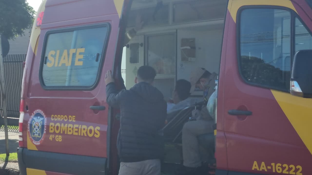 Com moto elétrica, jovem fica ferido em acidente de trânsito no Alto Alegre