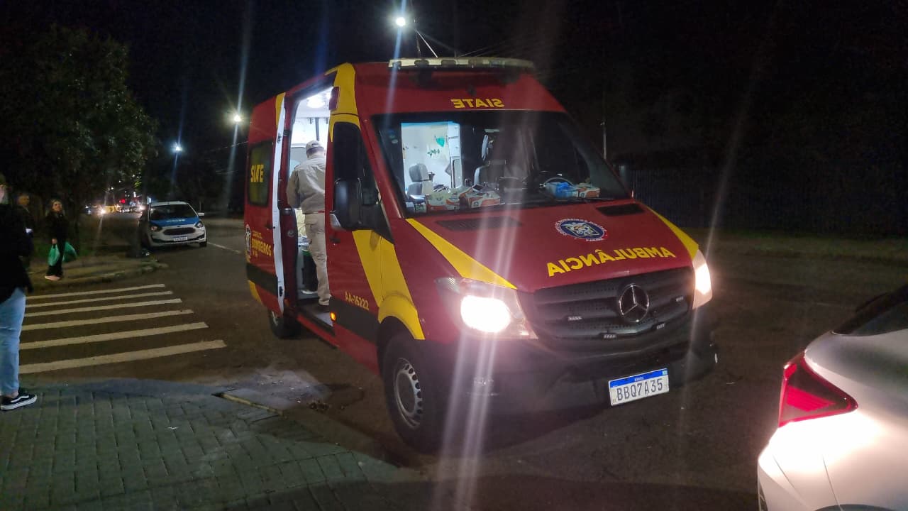 Criança fratura fêmur ao cair de escada no Coqueiral