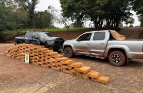 BPFRON apreende maconha e recupera caminhonete roubada em Santa Helena BPFRON apreende maconha e recupera caminhonete roubada em Santa Helena