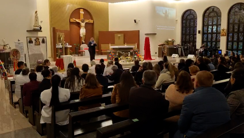 Fé colocada em prática por muitas mãos marca abertura da Novena de São João Batista