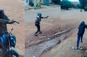 Dupla chega atirando e espalha pânico com mais de 20 disparos; veja vídeo Dupla chega atirando e espalha pânico com mais de 20 disparos; veja vídeo