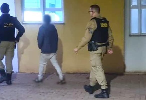 Homem é detido por violência doméstica após agredir companheira no Bairro Universitário em Cascavel