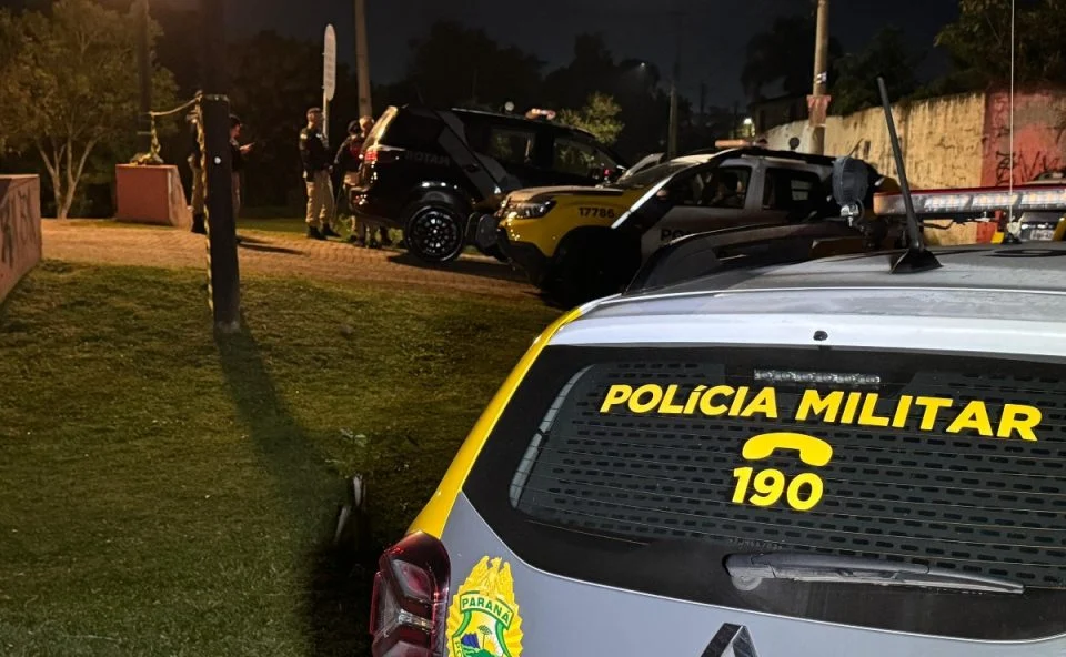 Imagem referente a Jovem morre em confronto com a PM após assalto a supermercado no Bairro Alto, em Curitiba