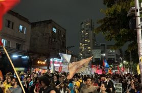 Estudantes protestam contra cortes nas universidades de SP Estudantes protestam contra cortes nas universidades de SP