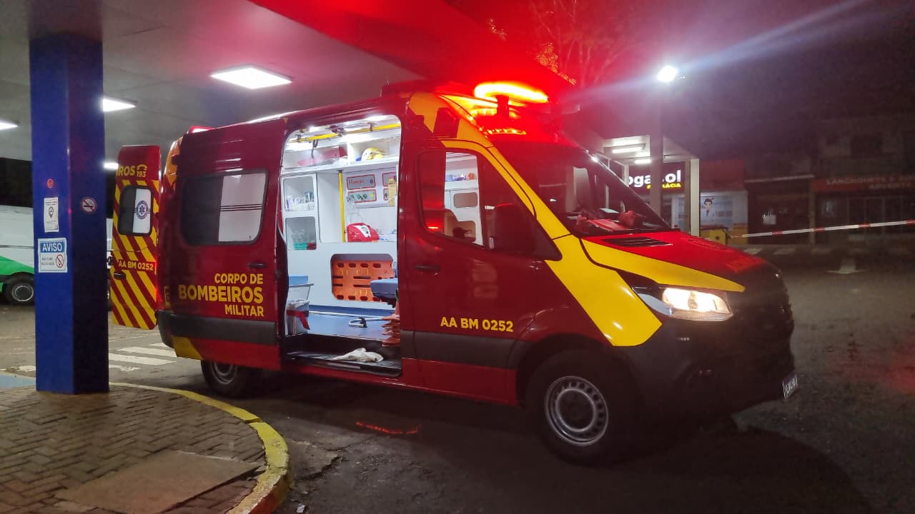 Homem de 44 anos fica ferido após queda de moto elétrica no Bairro Coqueiral