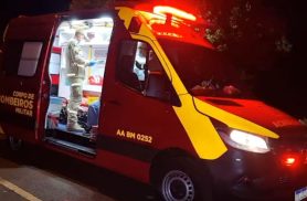 Mulher é atendida pelo Siate após sofrer corte em residência no Santa Felicidade Mulher é atendida pelo Siate após sofrer corte em residência no Santa Felicidade