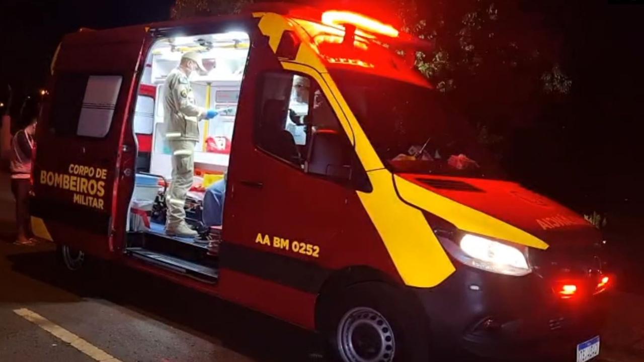 Mulher é atendida pelo Siate após sofrer corte em residência no Santa Felicidade