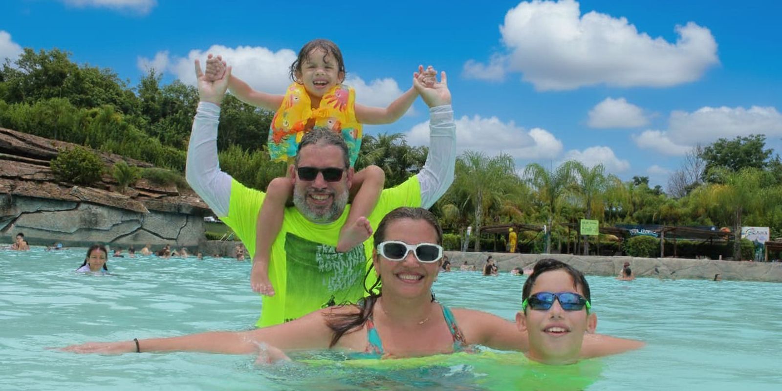 Imagem referente a Dia do orgulho autista: saiba os direitos dos alunos na escola
