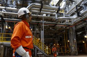 Economia brasileira cresceu 0,1% em abril, estima prévia da FGV Economia brasileira cresceu 0,1% em abril, estima prévia da FGV