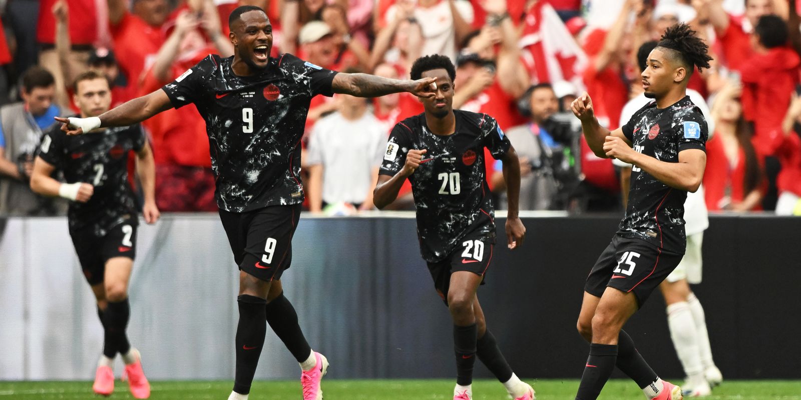 Imagem relativa a Canadá atropela Catar e vence pela primeira vez em uma Copa do Mundo