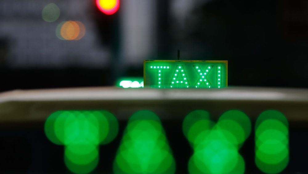 Motoristas de apps e taxistas já podem pedir financiamento Imagem referente a Motoristas de apps e taxistas já podem pedir financiamento