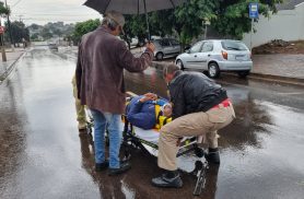 Motociclista tem fratura na perna após colisão no Bairro Brasmadeira em Cascavel Motociclista tem fratura na perna após colisão no Bairro Brasmadeira em Cascavel