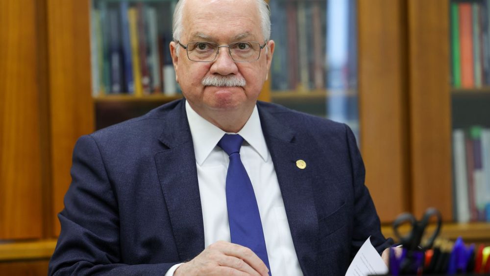 Fachin diz que espera regras do STF para supersalários ainda em junho Imagem referente a Fachin diz que espera regras do STF para supersalários ainda em junho