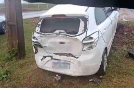 Acidente na estrada de Novo Sobradinho termina com carro fora da pista e fuga de condutor