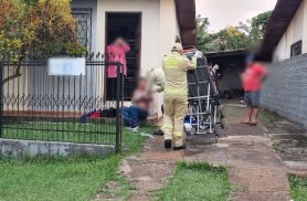Homem leva facada da companheira enquanto fazia mudança na Rua da Lapa