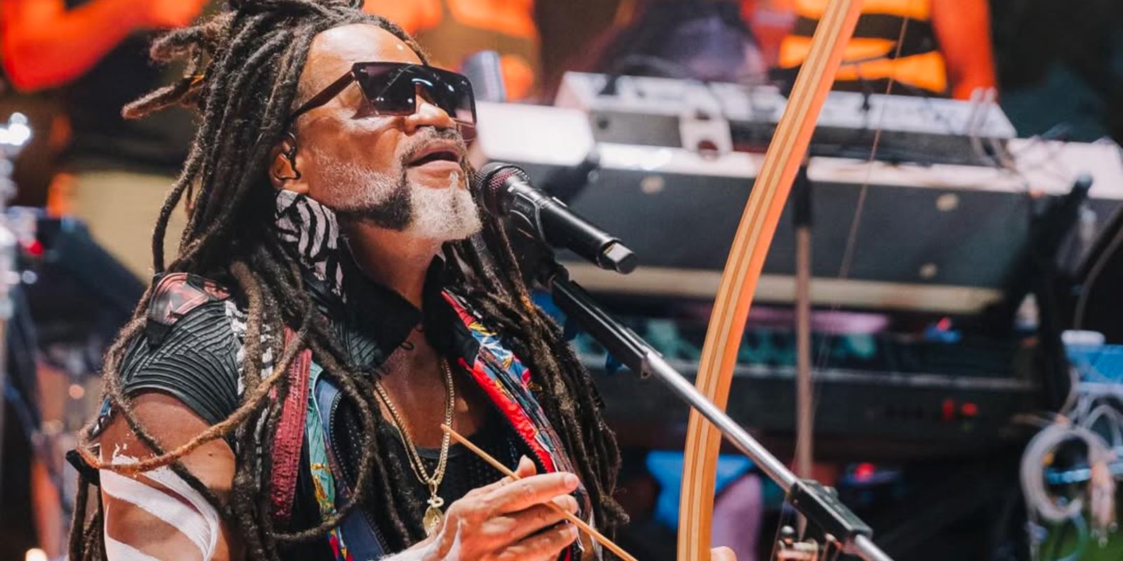 Imagem relativa a União da Orquestra Ouro Preto com Carlinhos Brown traz criação inédita