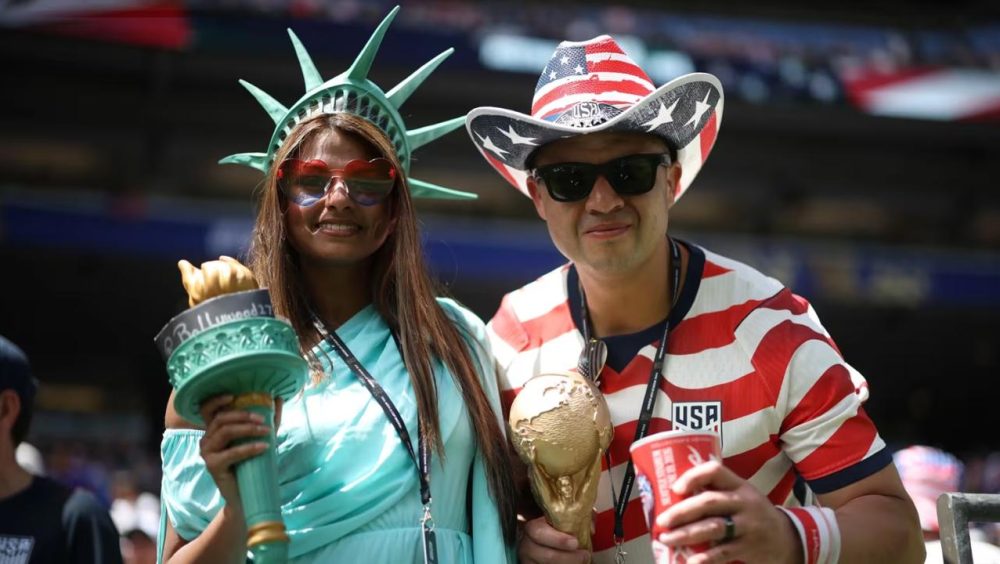 A Copa do Mundo já tem herói, vilão e goleada histórica — e mal começou Imagem referente a A Copa do Mundo já tem herói, vilão e goleada histórica — e mal começou