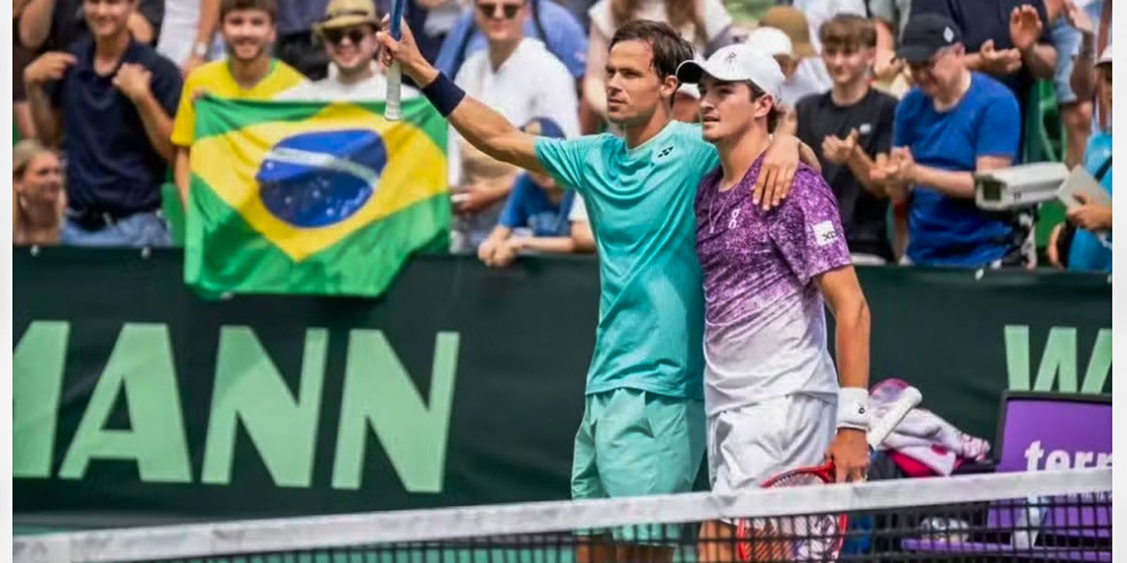 Imagem relativa a João Fonseca fica com o vice na chave de duplas do ATP 500 de Halle