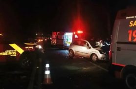 Homem fica gravemente ferido após colisão entre carro e caminhão Homem fica gravemente ferido após colisão entre carro e caminhão