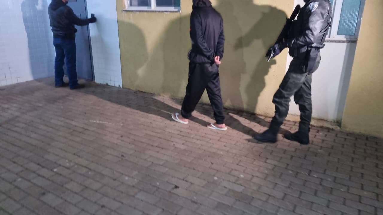 Adolescente é apreendido com motocicleta furtada durante patrulhamento da ROMU em Cascavel
