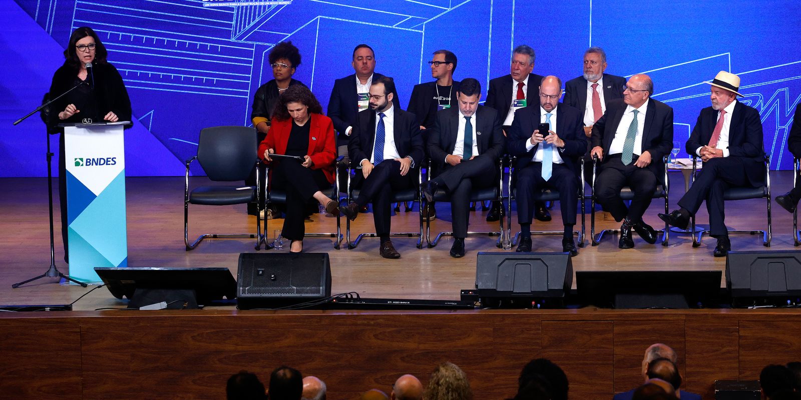 Imagem referente a Programa de incentivo à indústria receberá mais R$ 140 bilhões em 2026