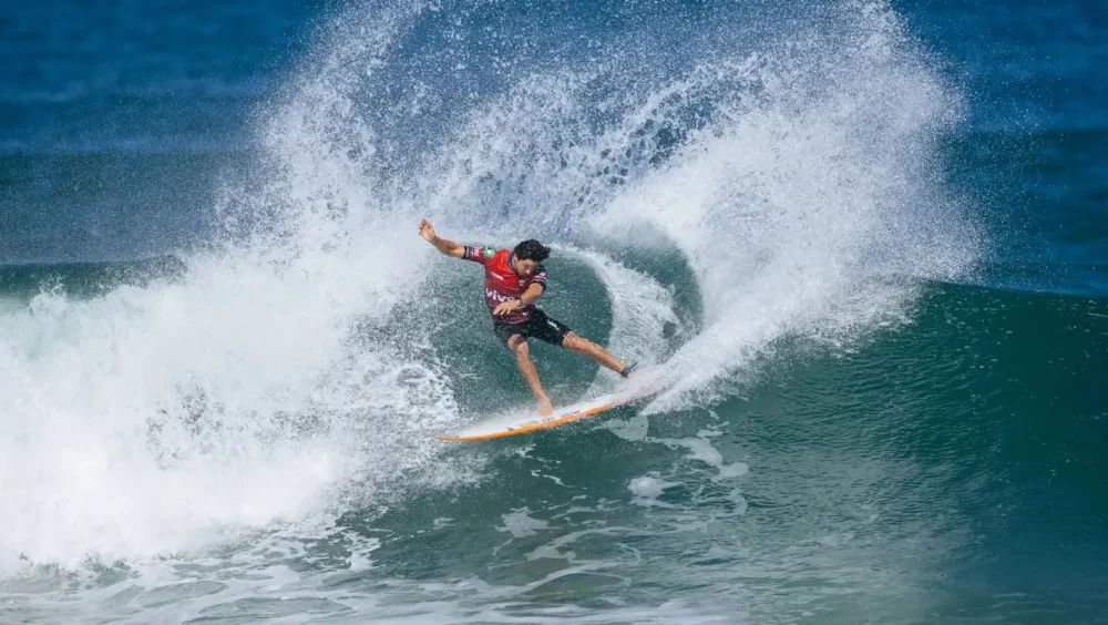 WSL: Dora e Chianca avançam às semifinais de etapa em Saquarema Imagem referente a WSL: Dora e Chianca avançam às semifinais de etapa em Saquarema