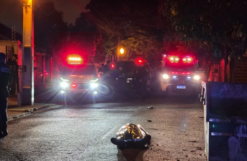 Imagem relativa a Homem é morto a tiros após discussão envolvendo ex-marido e uso de drogas