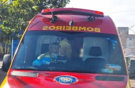 Adolescente ferido é socorrido pelo Siate na Rua Xavantes