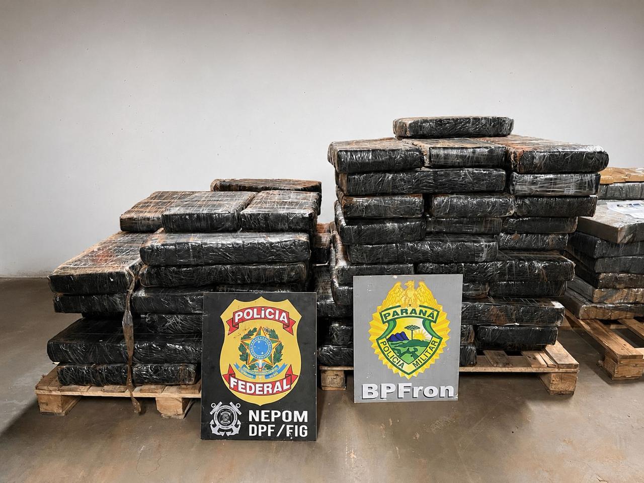 Imagem relativa a BPFRON e PF apreendem mais de 1,1 tonelada de maconha em Santa Helena