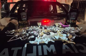 Mulher é presa com joias levadas durante assalto em relojoaria no Shopping