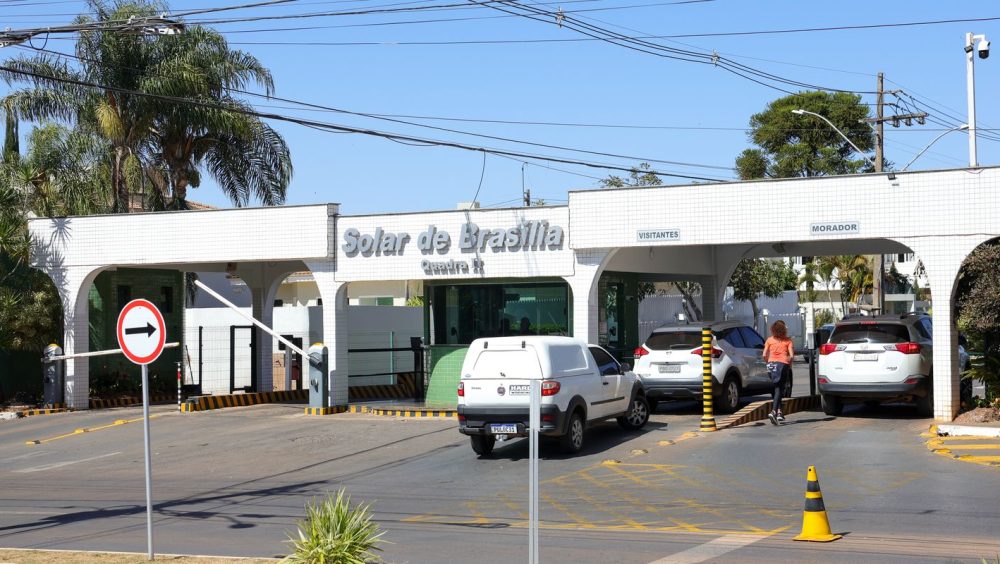 Defesa de Bolsonaro pede a Moraes que prorrogue prisão domiciliar Imagem referente a Defesa de Bolsonaro pede a Moraes que prorrogue prisão domiciliar