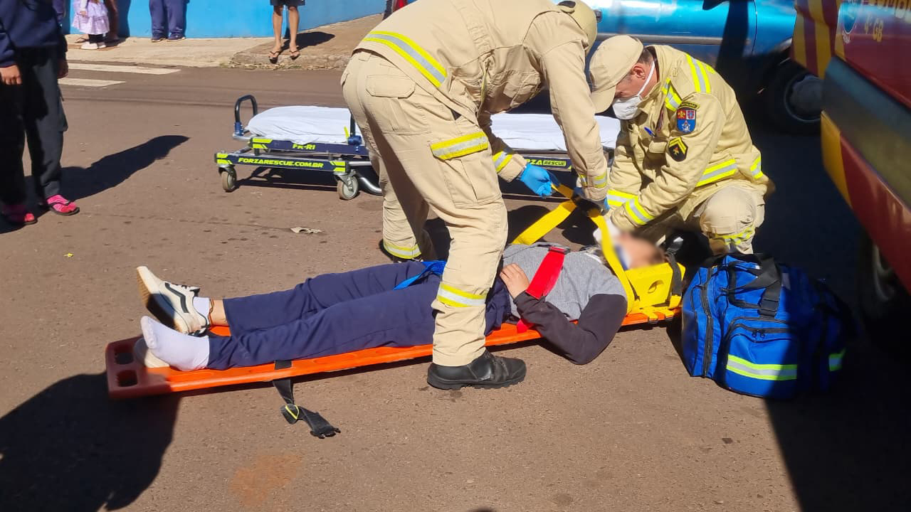 Adolescente fica ferida em acidente com scooter elétrica no Bairro Interlagos, em Cascavel
