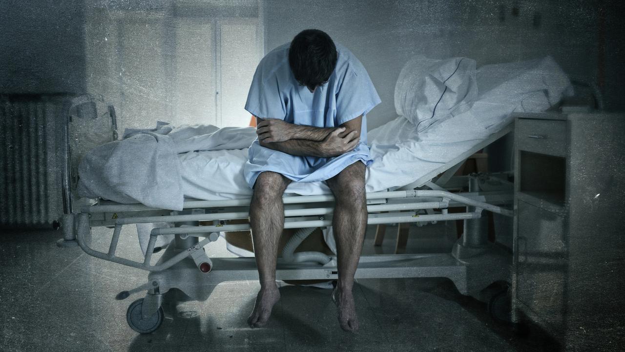 Ele chegou ao hospital com dor no peito, foi mandado para casa e morreu horas depois Imagem relativa a Ele chegou ao hospital com dor no peito, foi mandado para casa e morreu horas depois