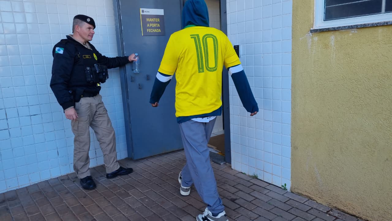 “Camisa 10” é preso após descumprir medida protetiva